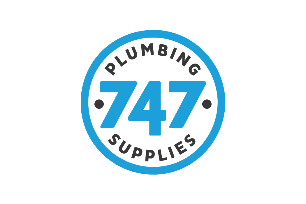 747 Plumbing Logo